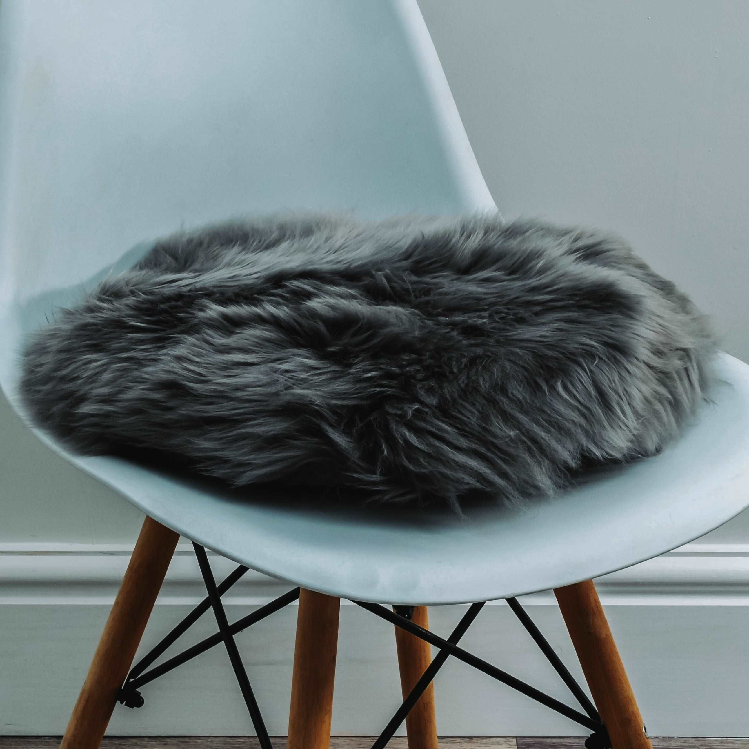 Deve Grey Round Sheepskin Chair Pad - Apollo Homeware