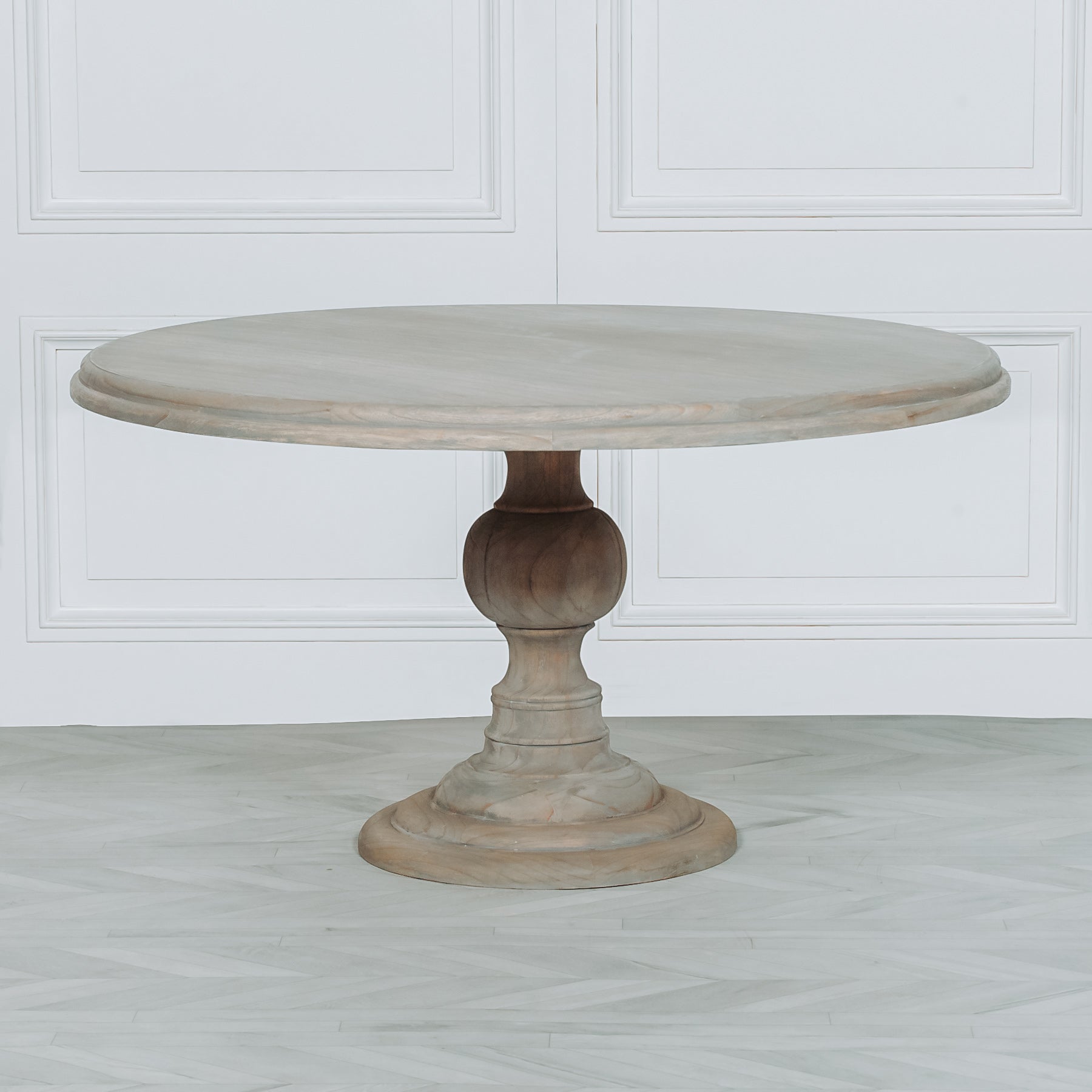 Servire White Cedar Round Dining Table - 147cm